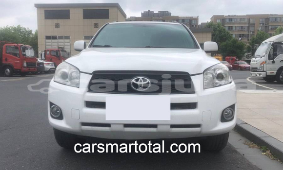 Buy Used Toyota RAV4 White Car in Rumbek in South Sudan Buy Used Toyota RAV4 White Car in Rumbek in South Sudan