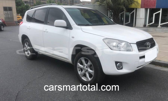 Buy Used Toyota RAV4 White Car in Rumbek in South Sudan Buy Used Toyota RAV4 White Car in Rumbek in South Sudan