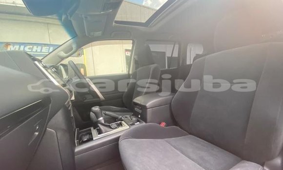 Nunua Ilio tumika Toyota Land Cruiser Prado White Gari ndani ya Juba nchini South Sudan Nunua Ilio tumika Toyota Land Cruiser Prado White Gari ndani ya Juba nchini South Sudan