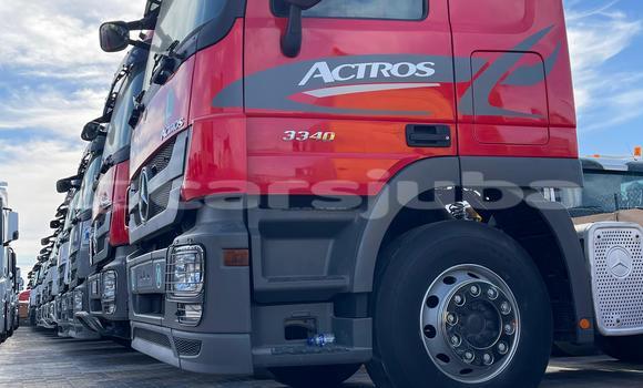 Buy Used Mercedes‒Benz Truck White Truck in Juba in South Sudan Buy Used Mercedes‒Benz Truck White Truck in Juba in South Sudan