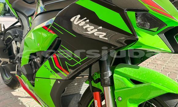 Nunua Ilio tumika Kawasaki Ninja ZX-10R Green Bike ndani ya Juba nchini South Sudan Nunua Ilio tumika Kawasaki Ninja ZX-10R Green Bike ndani ya Juba nchini South Sudan