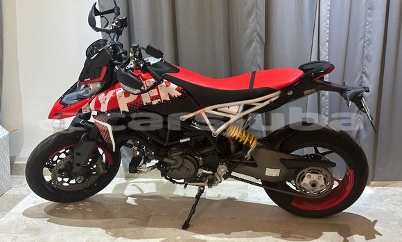 Nunua Ilio tumika Ducati Hypermotard Red Bike ndani ya Juba nchini South Sudan Nunua Ilio tumika Ducati Hypermotard Red Bike ndani ya Juba nchini South Sudan