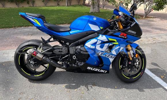 Nunua Ilio tumika Suzuki GSX–R Blue Bike ndani ya Juba nchini South Sudan Nunua Ilio tumika Suzuki GSX–R Blue Bike ndani ya Juba nchini South Sudan