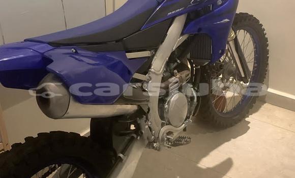 اشتري مستعمل Yamaha YZ Blue دراجة نارية في Juba في South Sudan