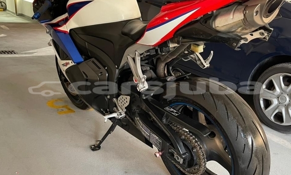 Buy Used Honda CBR White Bike in Juba in South Sudan Buy Used Honda CBR White Bike in Juba in South Sudan