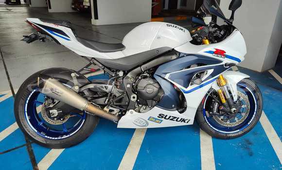 Buy Used Suzuki GSX-R White Bike in Juba in South Sudan