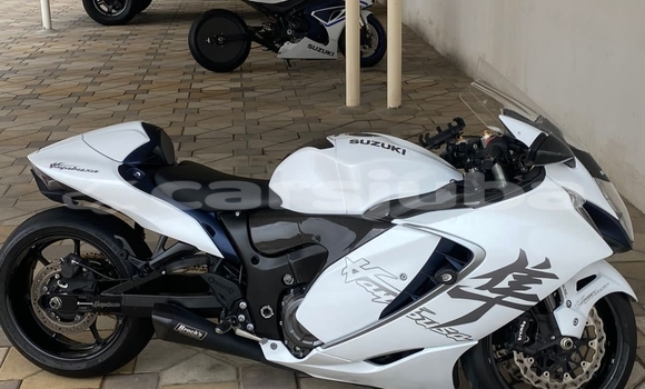 Medium with watermark suzuki hayabusa south sudan juba 526