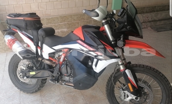اشتري مستعمل KTM ADVENTURE White دراجة نارية في Juba في South Sudan اشتري مستعمل KTM ADVENTURE White دراجة نارية في Juba في South Sudan