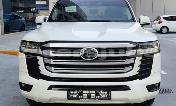 Buy Used Toyota Land Cruiser White Car in Pajok in South Sudan Buy Used Toyota Land Cruiser White Car in Pajok in South Sudan