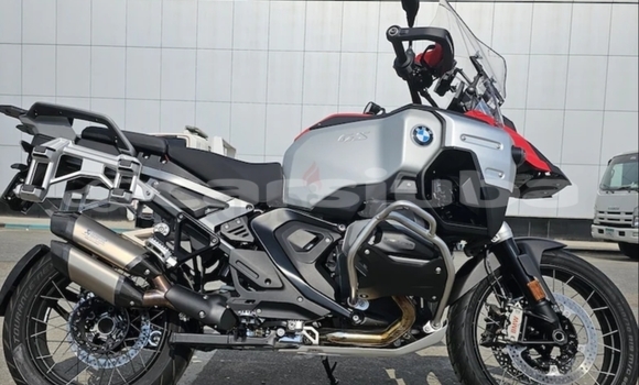 Buy Used BMW R1200GS Adventure Red Bike in Juba in South Sudan Buy Used BMW R1200GS Adventure Red Bike in Juba in South Sudan