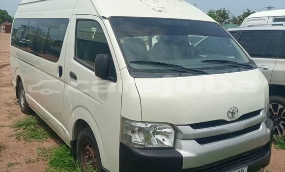 Medium with watermark toyota hiace south sudan juba 673