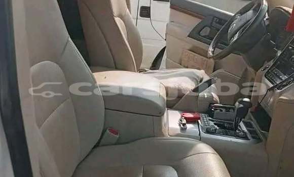 اشتري مستعمل Toyota Land Cruiser White سيارة في Juba في South Sudan اشتري مستعمل Toyota Land Cruiser White سيارة في Juba في South Sudan