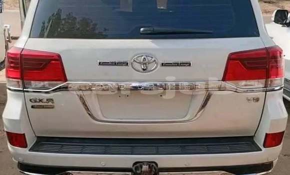 اشتري مستعمل Toyota Land Cruiser White سيارة في Juba في South Sudan اشتري مستعمل Toyota Land Cruiser White سيارة في Juba في South Sudan