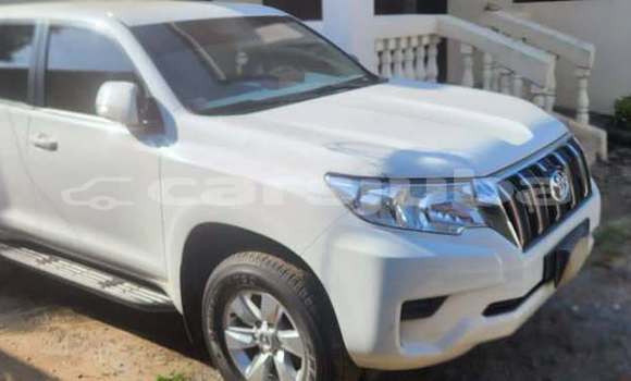 Buy Used Toyota Prado White Car in Juba in South Sudan