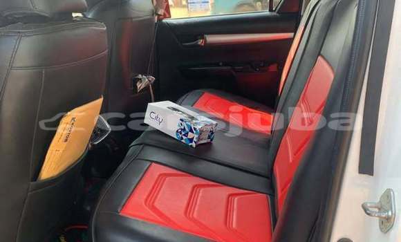اشتري مستعمل Toyota Hilux White سيارة في Juba في South Sudan اشتري مستعمل Toyota Hilux White سيارة في Juba في South Sudan