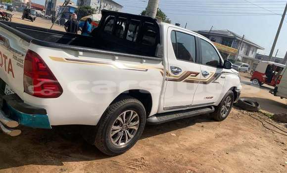 اشتري مستعمل Toyota Hilux White سيارة في Juba في South Sudan اشتري مستعمل Toyota Hilux White سيارة في Juba في South Sudan