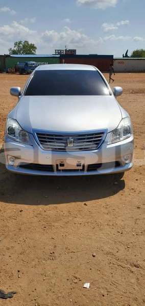 Big with watermark toyota crown south sudan juba 700