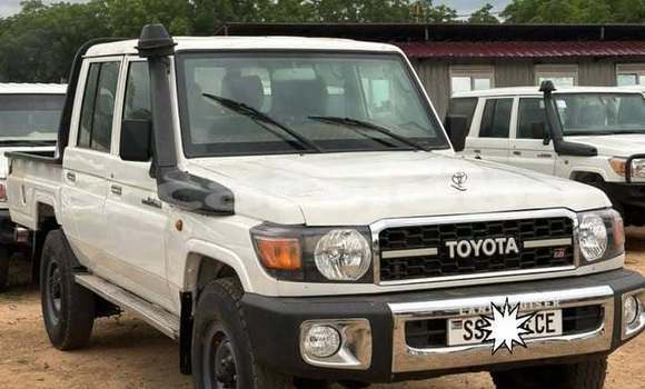 Medium with watermark toyota 4runner south sudan juba 701