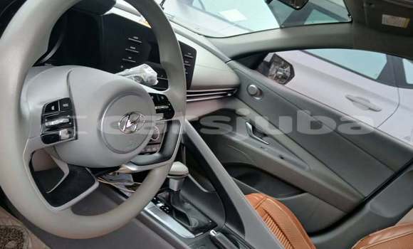 اشتري مستعمل Hyundai Elantra White سيارة في Juba في South Sudan اشتري مستعمل Hyundai Elantra White سيارة في Juba في South Sudan