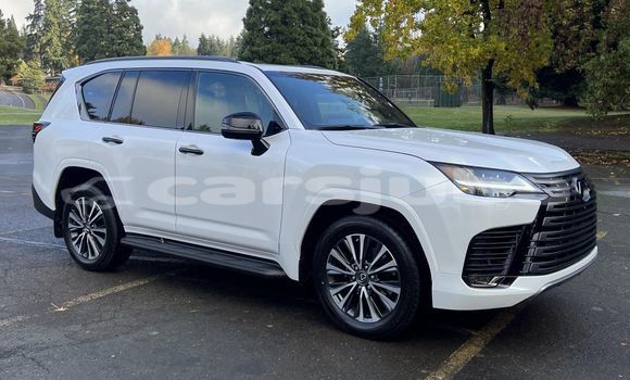 Buy Used Lexus LX White Car in Winejok in South Sudan