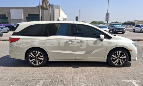 Buy Used Honda Odyssey White Car in Juba in South Sudan Buy Used Honda Odyssey White Car in Juba in South Sudan
