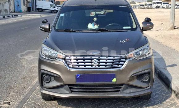 Nunua Ilio tumika Suzuki Ertiga Brown Gari ndani ya Juba nchini South Sudan Nunua Ilio tumika Suzuki Ertiga Brown Gari ndani ya Juba nchini South Sudan