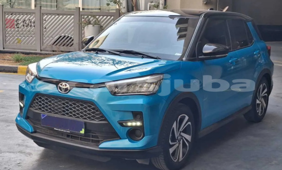 اشتري مستعمل Toyota Ractis Blue سيارة في Juba في South Sudan