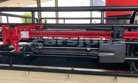 Buy Used Toyota Land Cruiser Beige Car in Gogrial in South Sudan Buy Used Toyota Land Cruiser Beige Car in Gogrial in South Sudan