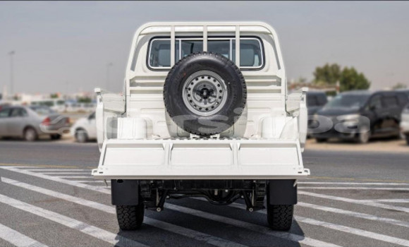 Buy Used Toyota Land Cruiser White Car in Juba in South Sudan Buy Used Toyota Land Cruiser White Car in Juba in South Sudan