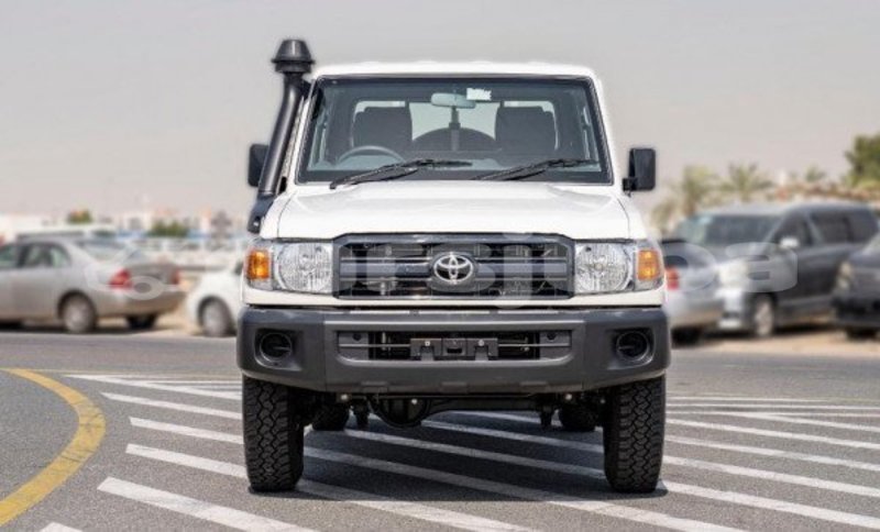 Big with watermark toyota land cruiser south sudan juba 771