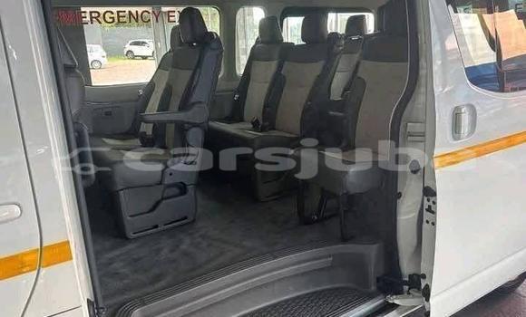 Buy Used Toyota Hiace White Car in Juba in South Sudan Buy Used Toyota Hiace White Car in Juba in South Sudan