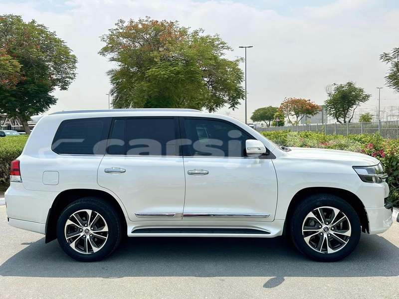 Big with watermark toyota land cruiser south sudan rumbek 789