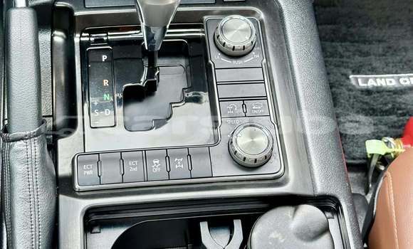 Buy Used Toyota Land Cruiser White Car in Rumbek in South Sudan Buy Used Toyota Land Cruiser White Car in Rumbek in South Sudan