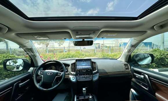 Buy Used Toyota Land Cruiser White Car in Rumbek in South Sudan Buy Used Toyota Land Cruiser White Car in Rumbek in South Sudan