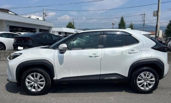 Buy Used Toyota Yaris White Car in Juba in South Sudan Buy Used Toyota Yaris White Car in Juba in South Sudan