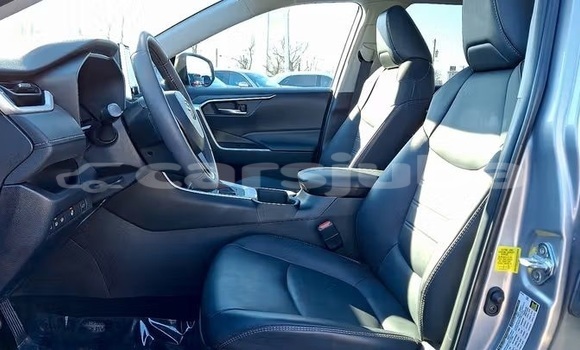 Buy Used Toyota RAV4 Silver Car in Juba in South Sudan Buy Used Toyota RAV4 Silver Car in Juba in South Sudan