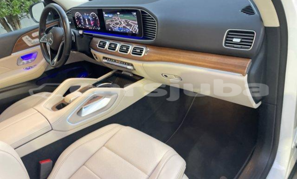 Buy Used Mercedes‒Benz GL–Class White Car in Yambio in South Sudan Buy Used Mercedes‒Benz GL–Class White Car in Yambio in South Sudan