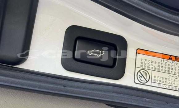 Buy Used Lexus LX 570 White Car in Juba in South Sudan Buy Used Lexus LX 570 White Car in Juba in South Sudan