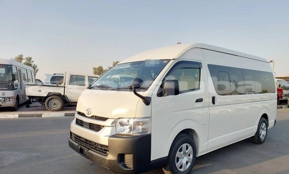 Buy Used Toyota Hiace White Car in Juba in South Sudan