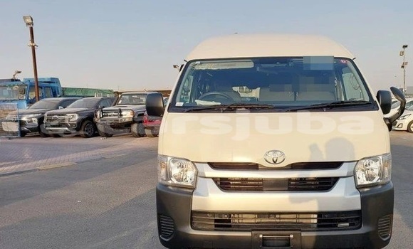Buy Used Toyota Hiace White Car in Juba in South Sudan Buy Used Toyota Hiace White Car in Juba in South Sudan