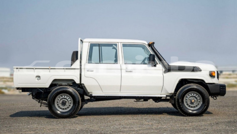Big with watermark toyota land cruiser south sudan juba 812