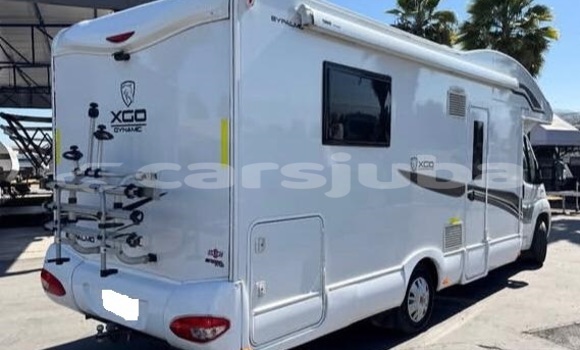 Buy Used Fiat Ulysse White Car in Juba in South Sudan Buy Used Fiat Ulysse White Car in Juba in South Sudan
