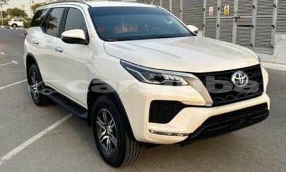 Buy Used Toyota Fortuner White Car in Juba in South Sudan