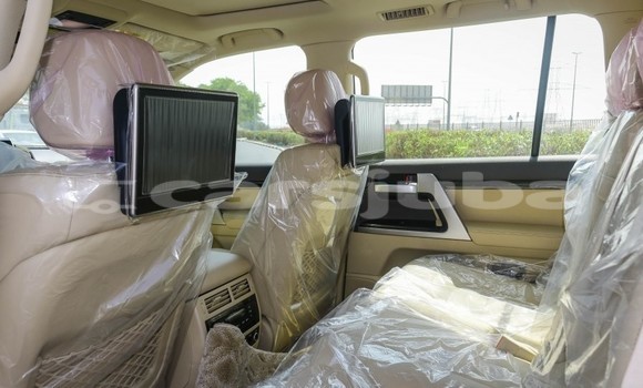 Buy Used Toyota Land Cruiser White Car in Juba in South Sudan Buy Used Toyota Land Cruiser White Car in Juba in South Sudan