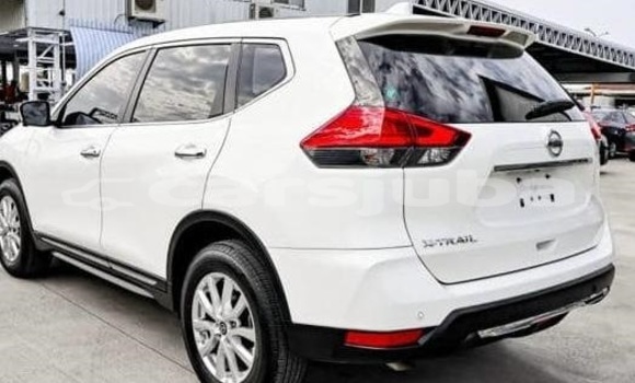 Buy Used Nissan X-Trail White Car in Juba in South Sudan Buy Used Nissan X-Trail White Car in Juba in South Sudan