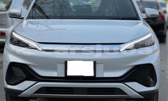 Buy Used BYD F3 White Car in Juba in South Sudan