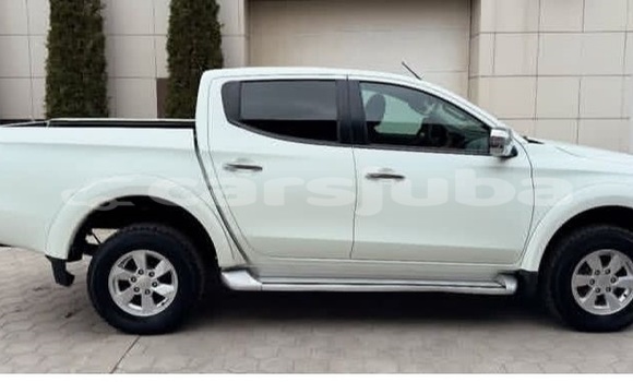 Buy Used Mitsubishi L200 White Car in Juba in South Sudan Buy Used Mitsubishi L200 White Car in Juba in South Sudan