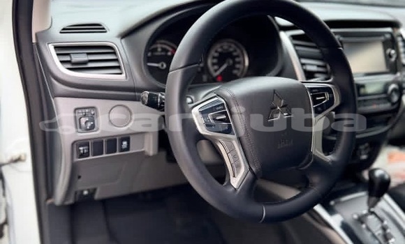 Buy Used Mitsubishi L200 White Car in Juba in South Sudan Buy Used Mitsubishi L200 White Car in Juba in South Sudan