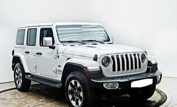 Buy Used Jeep Wrangler White Car in Juba in South Sudan