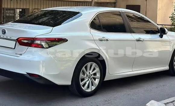 Buy Used Toyota Camry White Car in Juba in South Sudan Buy Used Toyota Camry White Car in Juba in South Sudan